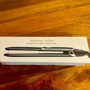 Infrarose styler hair straightener
